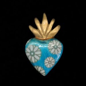 Corazón decorativo azul con flores