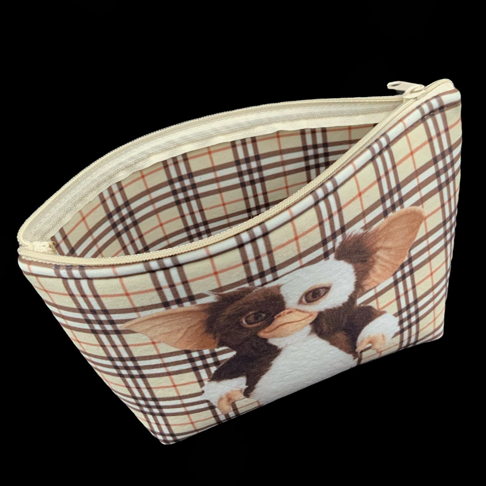 Neceser Gizmo 2 neceser de neopreno, artesanal con personaje de gizmo, vista interior