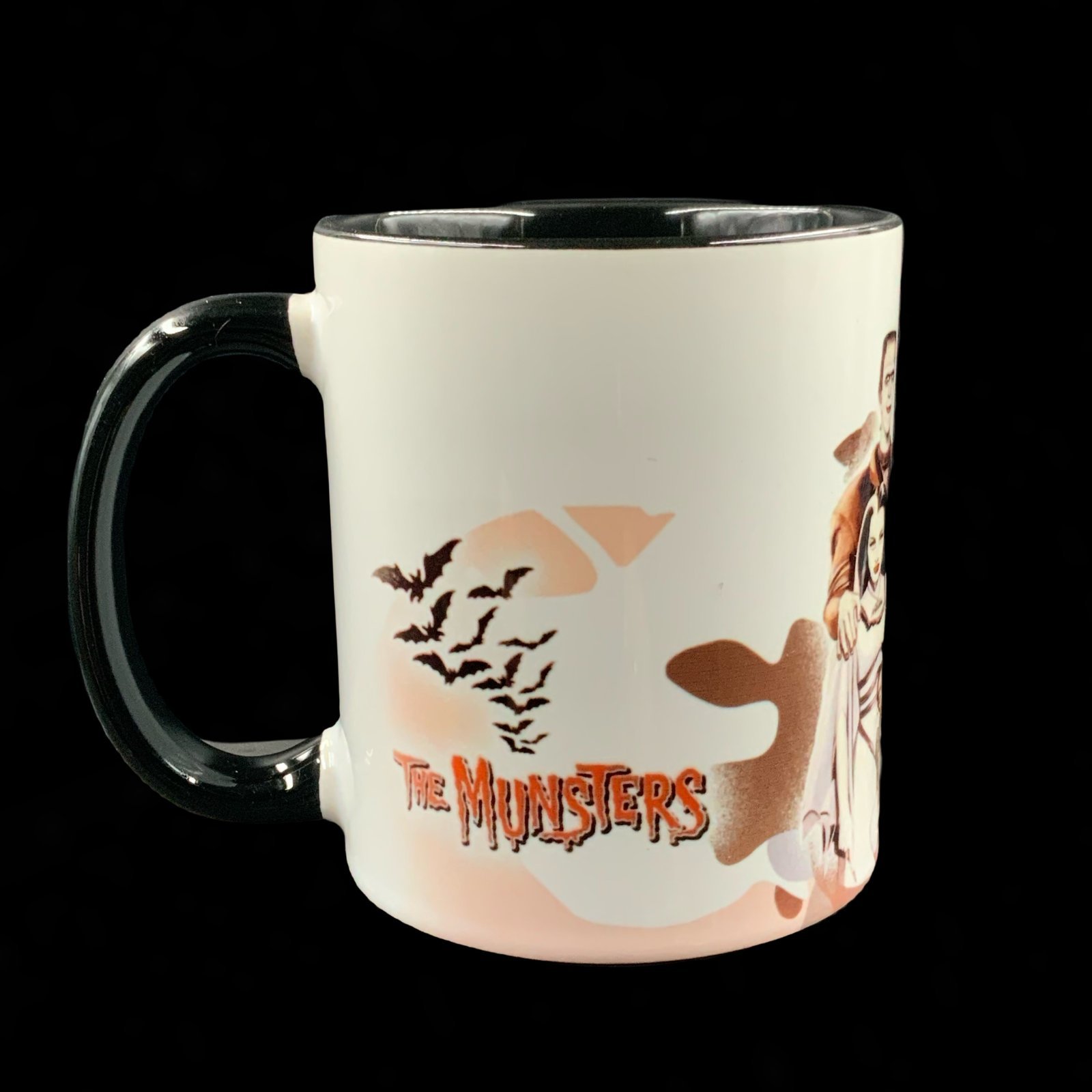 Taza The Munsters 2 Taza The Munsters, ceramica, vista detalle lado izquierdo